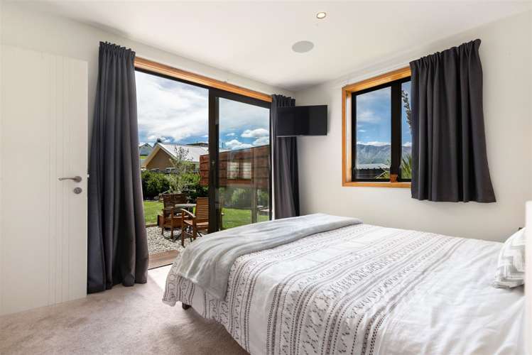 12 Hewson Crescent Lake Hawea_6