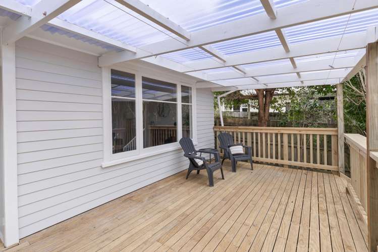 8 Marewa Street Te Atatu South_18