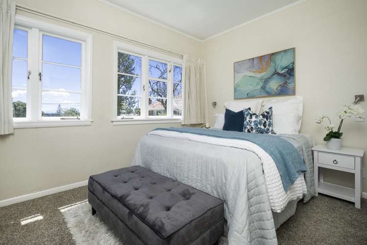 277 Glengarry Road Glen Eden_9