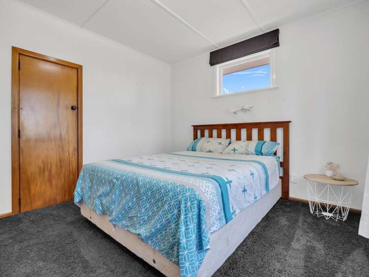 14 Bracken Street Leamington_12