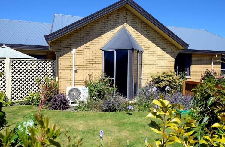 5 Falcon Drive Allenton_13