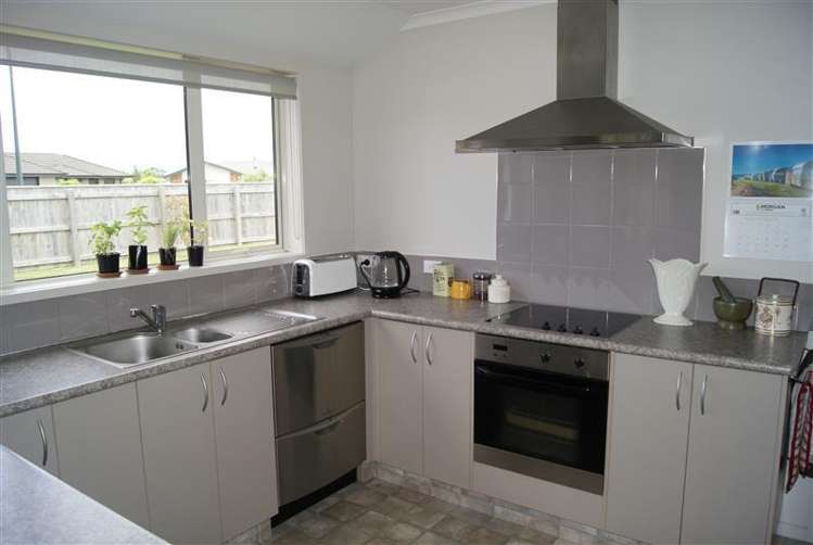 2 Avening Close Blenheim Central_5