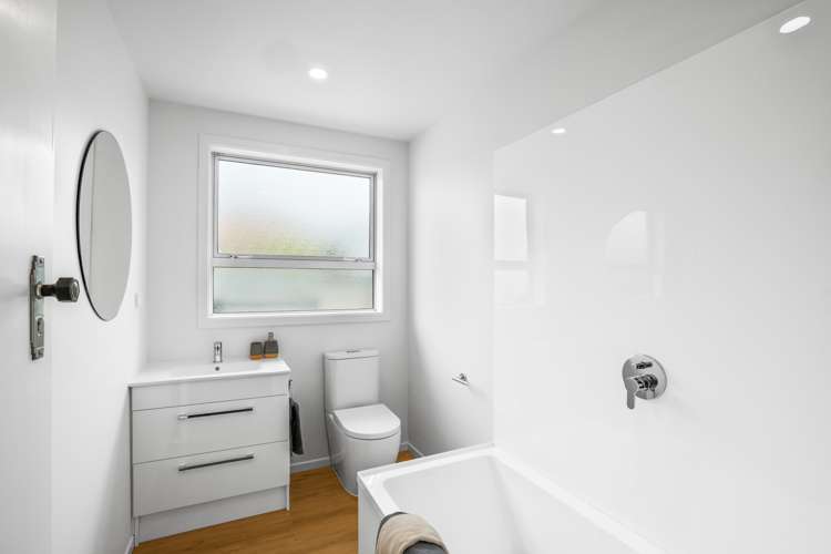 23 Lake Terrace Road Burwood_11