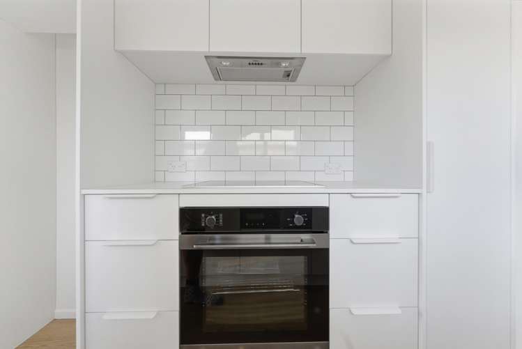 209 Seaview Road Westown_3