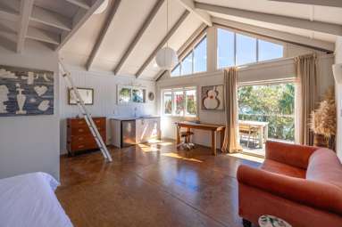 5 Kennedy Point Road_4