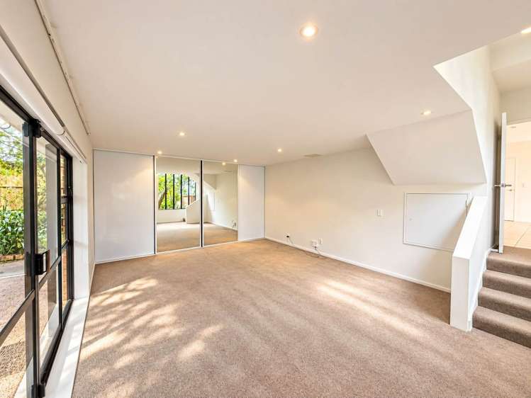 11 Gray Crescent Torbay_15