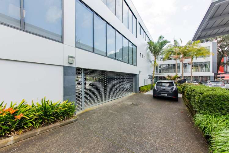 132 Hurstmere Road Takapuna_17