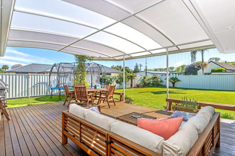 25 Pohutukawa Grove Lytton West_8