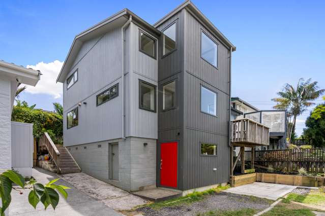 4/56 Fourth Avenue Kingsland_3