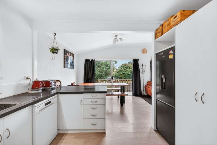 1/16 Sunset Street Hilltop_7