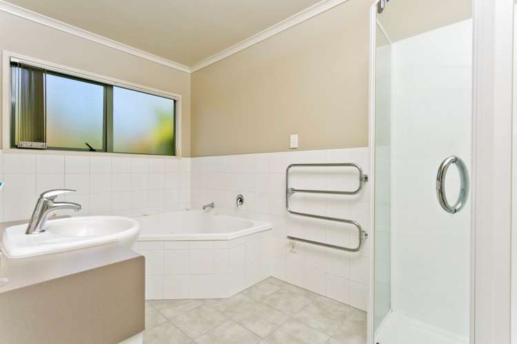 13 Glen Bay Close Pinehill_9