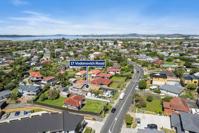 17 Vodanovich Road Te Atatu South_1