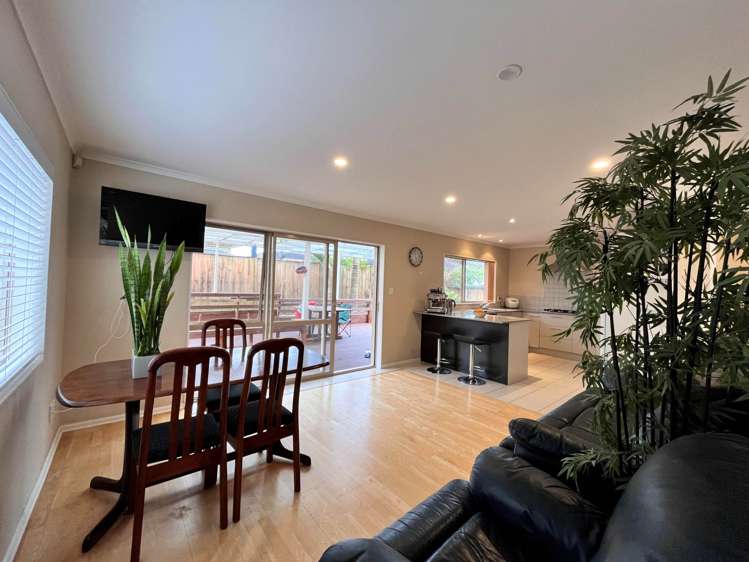11 Kalmore Place Flat Bush_7