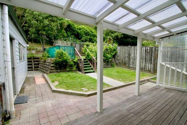 206 Waddington Drive Naenae_4