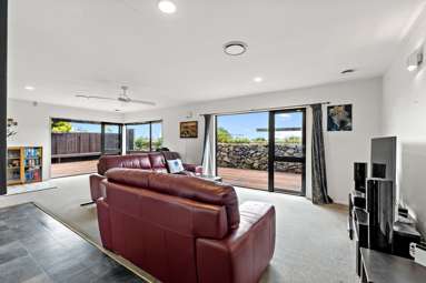 9A Raetihi Crescent_3