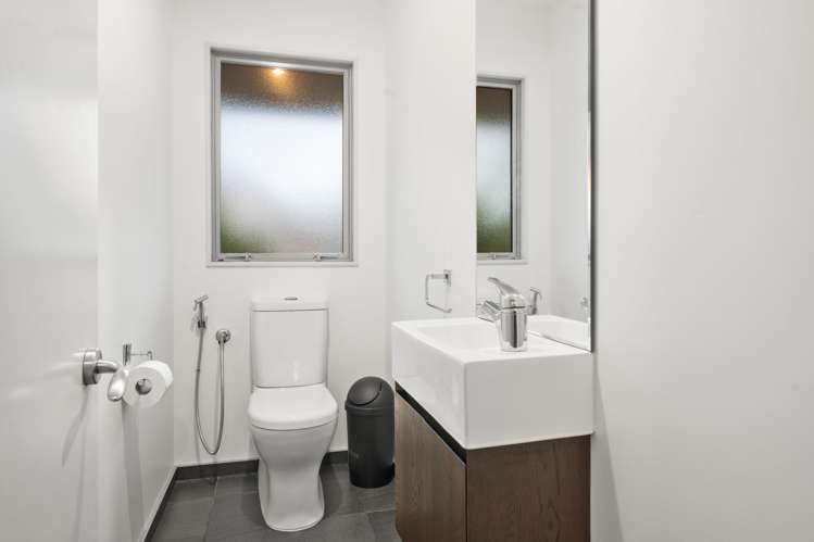 105 Kotuku Crescent Woolston_16