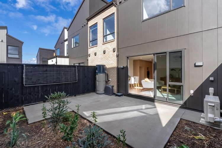 22 Waka Moana Drive Hobsonville_9