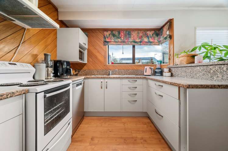 19 Aspen Place Owhata_1