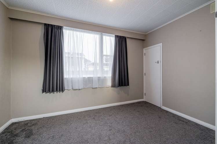 25 Glasgow Street Takaro_13