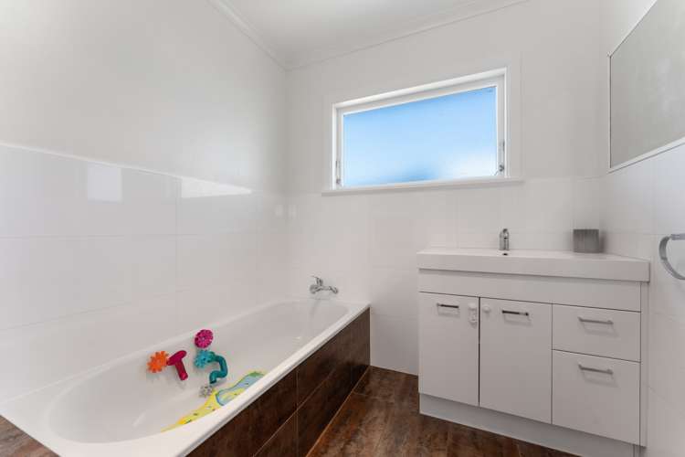 8 Essex Place Milson_13