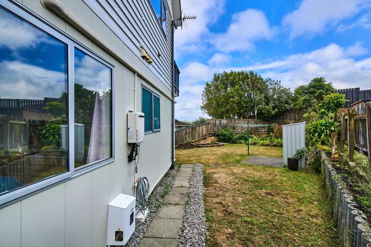 109a Gloaming Hill Titahi Bay_21