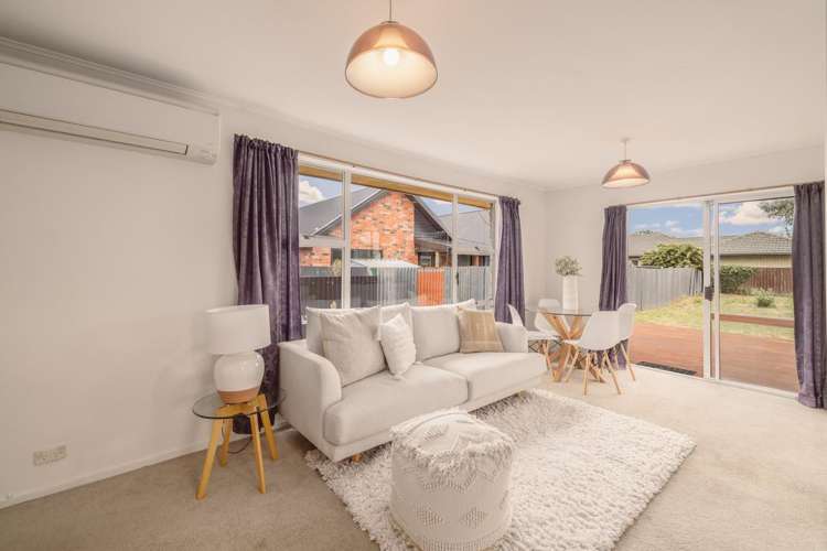 2/25 Sylvia Street Parklands_3