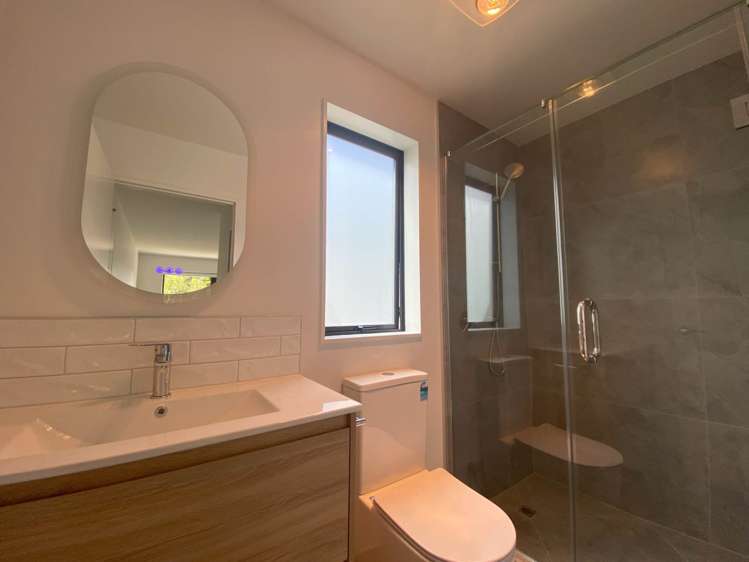 74F Gardner Avenue New Lynn_11