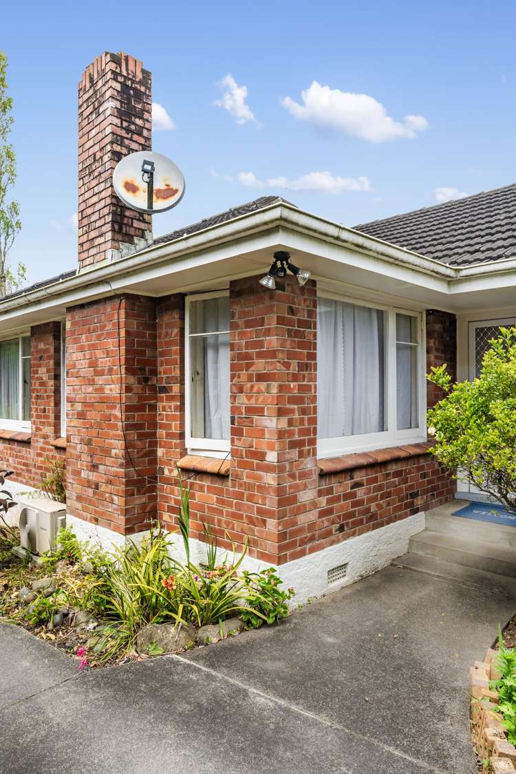 16 Tindall Crescent Otara_19