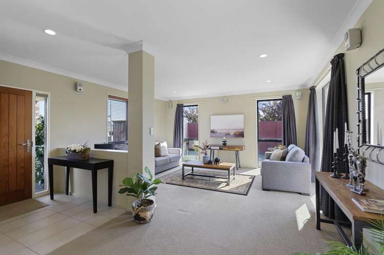 2 Te Pihopa Way Aidanfield_2