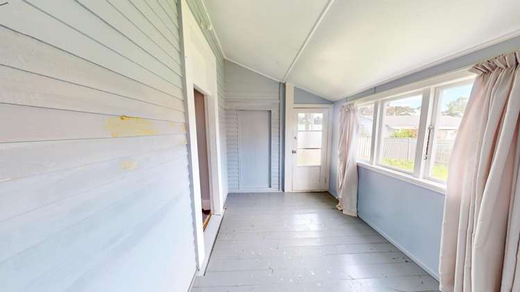  12 Vera Street Marton_10
