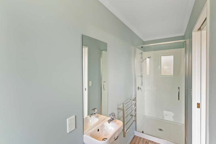 86 Broadway Parade Rolleston_10