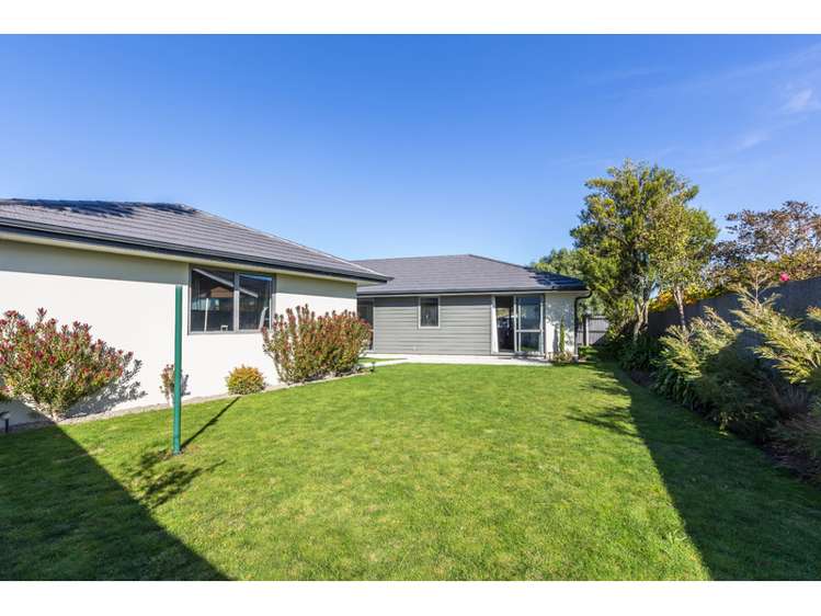 8 Carteret Place Aranui_18