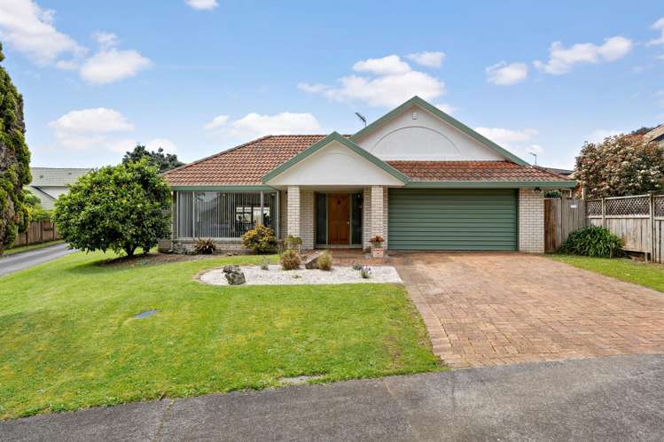 5 Bernie Edwards Place Botany Downs_22
