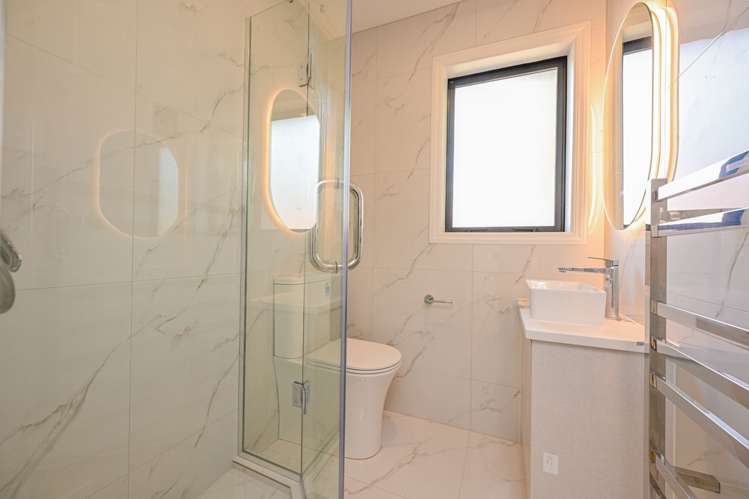 23 Tindall Crescent Otara_6