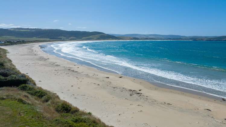 15 Ara Pahu Wyndham Surrounds_9