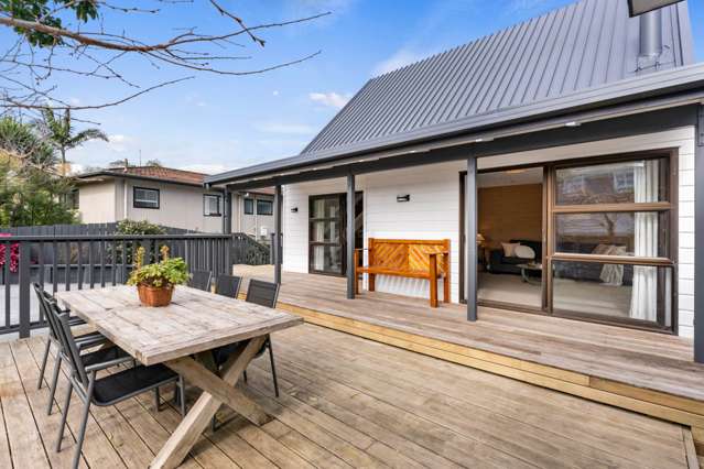 37 Amorino Drive Red Beach_3