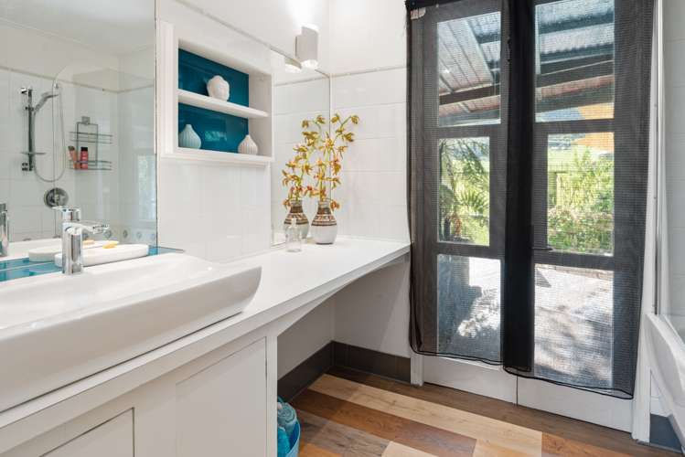 1349 Queen Charlotte Drive Anakiwa and Surrounds_12