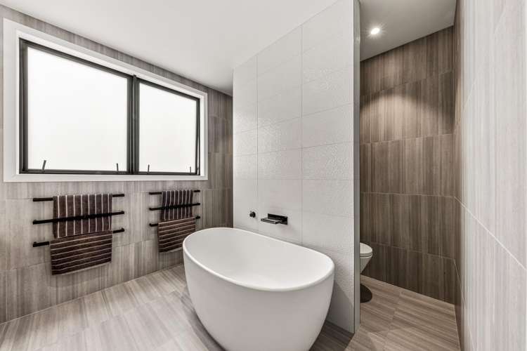 131a Beach Road Castor Bay_19