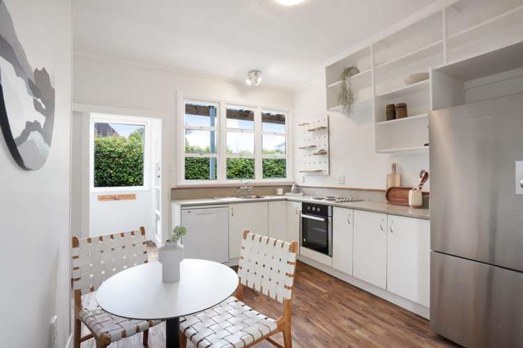 32 McEntee Road Waitakere_9