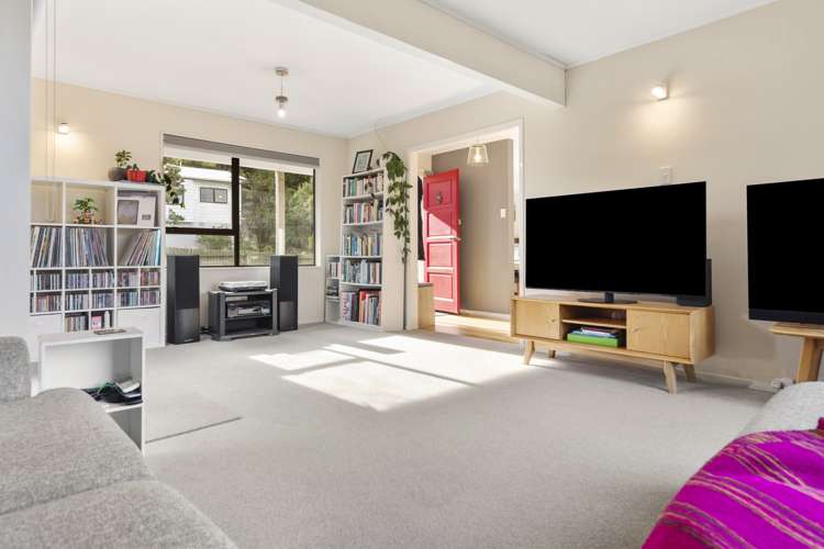 85 Percy Dyett Drive Karori_5