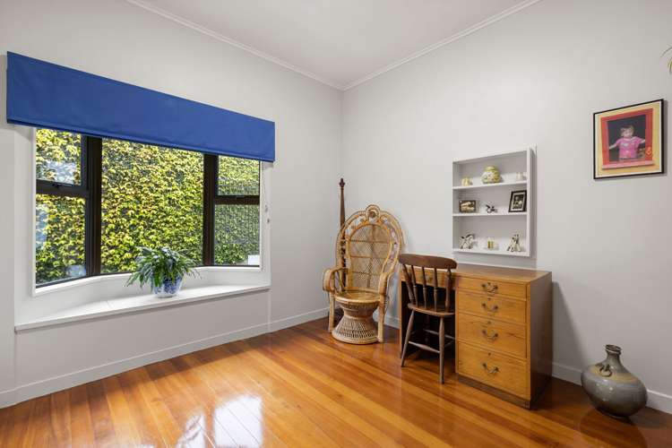 150 Lake Crescent Hamilton Lake_14