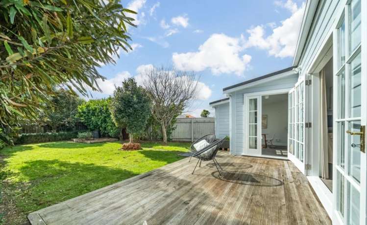  369 Jackson Street Petone_10