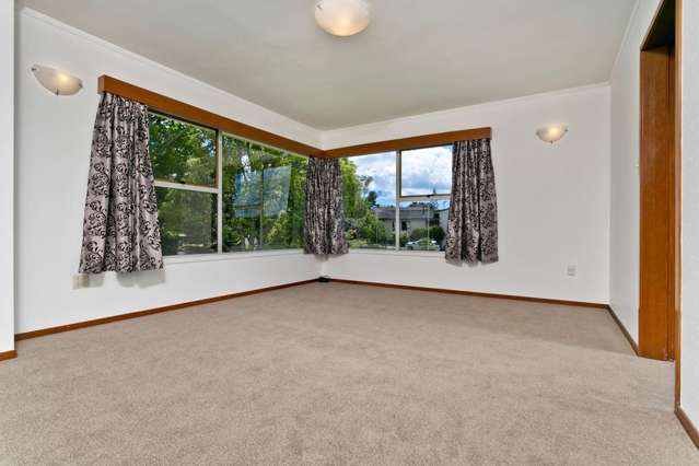 1/22 Mannering Place Hillcrest_2