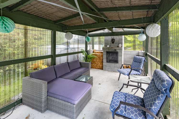 43 Bruces Road Sefton_32