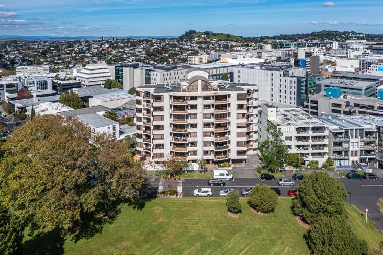 6a/27 George Street Newmarket_14