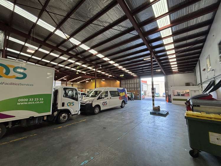 9/4-8 Glover Street Ngauranga_5