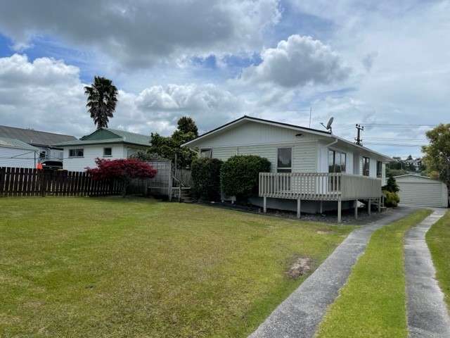 20 Vina Place Massey_1