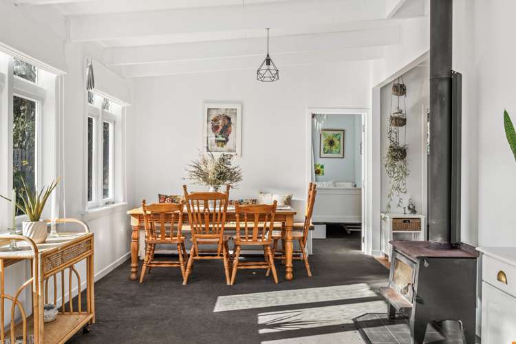 32 Karekare Road Karekare_10