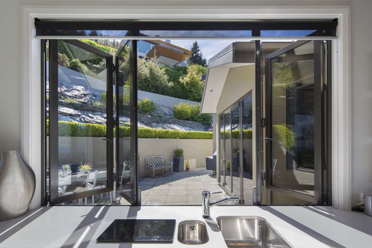 37 Belfast Terrace Queenstown_7