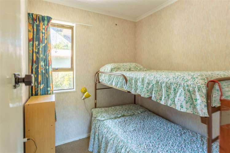 583 Little Akaloa Road Little Akaloa_13